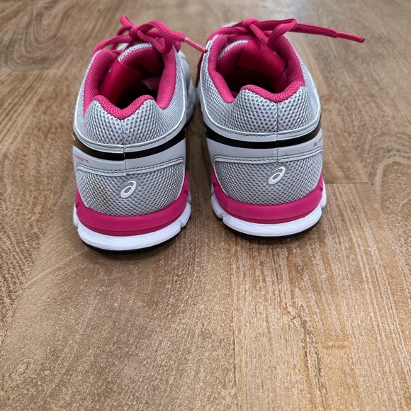 ASICS Women's Pink and Black Athletic Shoes 8.5 - Picture 3 of 6